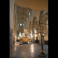Tallinn (Reval), Niguliste kirik (St. Nikolai - jetzt Museum), Chorraum mit siebenarmigem Leuchter