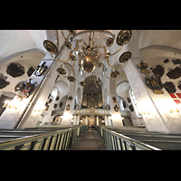 Tallinn (Reval), Toom Kirik (Dom), Querhaus mit Epitaphen und Blick ins Hauptschiff zur Orgel