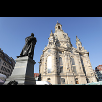Dresden, Frauenkirche, Ansicht von Sdoten mit Martin-Luther-Statue
