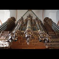 Lbeck, St. Jakobi (Kleine Orgel), Blick von der unteren Empore aufs Rckpositiv und die Pedaltrme