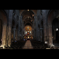 Modena, Duomo, Innenraum / Hauptschiff in Richtung Chor