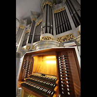 Saarlouis - Lisdorf, St. Crispinus und Crispinianus, Spieltisch mit Orgel