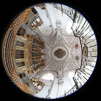 Landsberg, Stadtpfarrkirche Mariä-Himmelfahrt, Blick von der Orgelbank nach oben