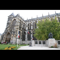 Chalons-en-Champagne, Cathédrale Saint-Etienne, Nördliches Seiten- und Querhaus von außen