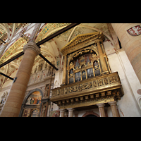 Verona, Basilica di S. Anastasia, Orgel perspektivisch