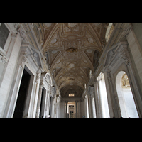 Roma (Rom), Basilica S. Pietro (Petersdom), Gewölbe des Basilika-Vorraums am Hauptportal