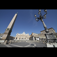 Roma (Rom), Basilica S. Pietro (Petersdom), Blick vom Petersplatz auf den Petersdom