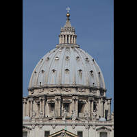 Roma (Rom), Basilica S. Pietro (Petersdom), Kuppel von der Via della Cinciliazione aus gesehen