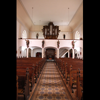 Überherrn, Kirche, Innenraum in Richtung Orgel