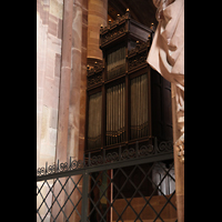 Strasbourg (Straßburg), Cathédrale Notre-Dame - Münster (Krypta-Orgel), Chororgel vom nördlichen Seitenschiff aus gesehen
