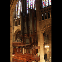 New York (NY), St. Thomas (Kleine Orgel), Blick von der Nordseitenschiffempore zur Hauptorgel (Südseite)