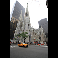 New York (NY), St. Patrick's Cathedral, Außenansicht
