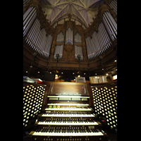 New York (NY), St. Patrick's Cathedral, Spieltisch und Orgel