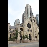 Chicago (IL), Cathedral of the Holy Name (Chororgel), Außenansicht mit Turm