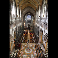 Chester, Cathedral, Gesamter Innenraum in Richtung Langhaus, Blick von der Balustrade im Chor