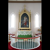 Honningsvåg (Honningsvag), Kirke (Interimsorgel), Chorraum mit Altar