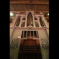 Harstad, Trondenes Kirke, Orgel mit Spieltisch