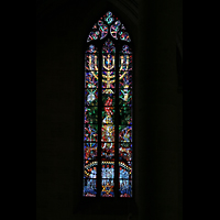 Ulm, Münster (Konrad-Sam-Kapelle), Buntes Fenster mit Glasmalerei