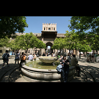 Sevilla, Catedral (Hauptorgel), Brunnen im Orangenhof