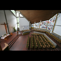 Berlin, Ev. Kirche am Seggeluchbecken, Blick von der Orgelempore