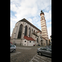 Landsberg, Stadtpfarrkirche Mariä-Himmelfahrt, Ansicht vom Chor aus