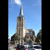 Turm und Westfassade vom Muntplein aus gesehen Kampen, Sint Nicolas Bovenkerk, Turm und Westfassade vom Muntplein aus gesehen