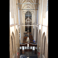 Blick vom Triforium in der Chorspitze durchs Hauptschiff zur Hauptorgel Kampen, Sint Nicolas Bovenkerk, Blick vom Triforium in der Chorspitze durchs Hauptschiff zur Hauptorgel