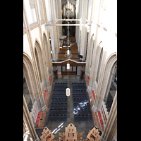 Blick vom Triforium in der Chorspitze nach unten ins Hauptschiff Kampen, Sint Nicolas Bovenkerk, Blick vom Triforium in der Chorspitze nach unten ins Hauptschiff