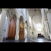 Willis-Orgel und Blick von Süden nach Norden durchs Querhaus Leiden, Hooglandse Kerk, Willis-Orgel und Blick von Süden nach Norden durchs Querhaus