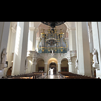Vilnius, Šv. Jonu Bažnycia (St. Johannes) - Hauptorgel, Innenraum in Richtung Orgel