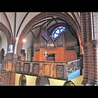 Berlin - Steglitz, Dreifaltigkeitskirche Lankwitz, Orgelempore seitlich