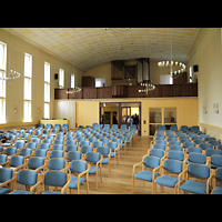 Berlin - Steglitz, Evangelisch-Freikirchliche Gemeinde (Baptisten), Innenraum in Richtung Orgel