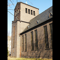 Berlin - Kpenick, Friedenskirche Niederschneweide, Auenansicht der Kirche