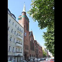Berlin - Friedrichshain, Galiläakirche (Jugend-Widerstandsmuseum), Außenansicht seitlich