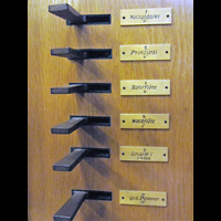 Berlin - Mitte, Golgathakirche (Kleine Orgel), Registerstaffel der kleinen Orgel