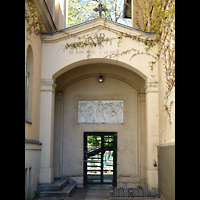 Berlin (Wedding), Lazarus Kranken- und Diakonissenhaus, Kapelle, Portal