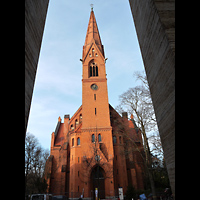 Berlin - Steglitz, Matthuskirche, Auenansicht mit Turm