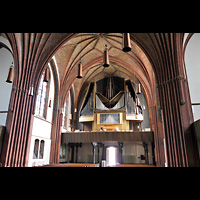 Berlin - Steglitz, Matthuskirche, Innenraum in Richtung Orgel
