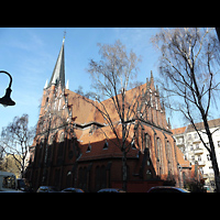 Berlin - Friedrichshain, Samariterkirche, Auenansicht der Kirche