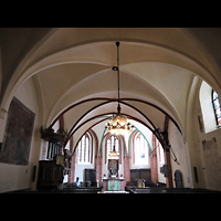 Berlin - Zehlendorf, St. Annen (evang. Friedhofskirche), Dorfkirche Dahlem, Innenraum in Richtung Altar
