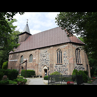 Berlin - Zehlendorf, St. Annen (evang. Friedhofskirche), Dorfkirche Dahlem, Außenansicht der Kirche