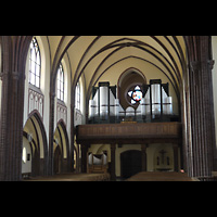 Berlin (Köpenick), St. Antonius Oberschöneweide, Innenraum in Richtung Orgel