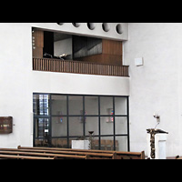 Berlin - Wilmersdorf, St. Karl Borromus, Innenraum mit alter Orgel (bis 2016)