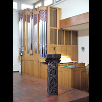 Berlin - Spandau, St. Lambertus Hakenfelde, Ambo mit Orgel