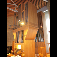 Berlin (Spandau - Staaken), St. Maximilian Kolbe, Orgel seitlich